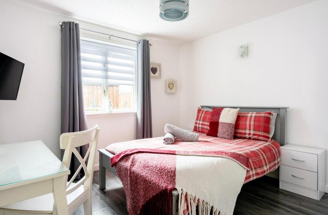 Ochil View Holiday Let Tullibody Екстериор снимка