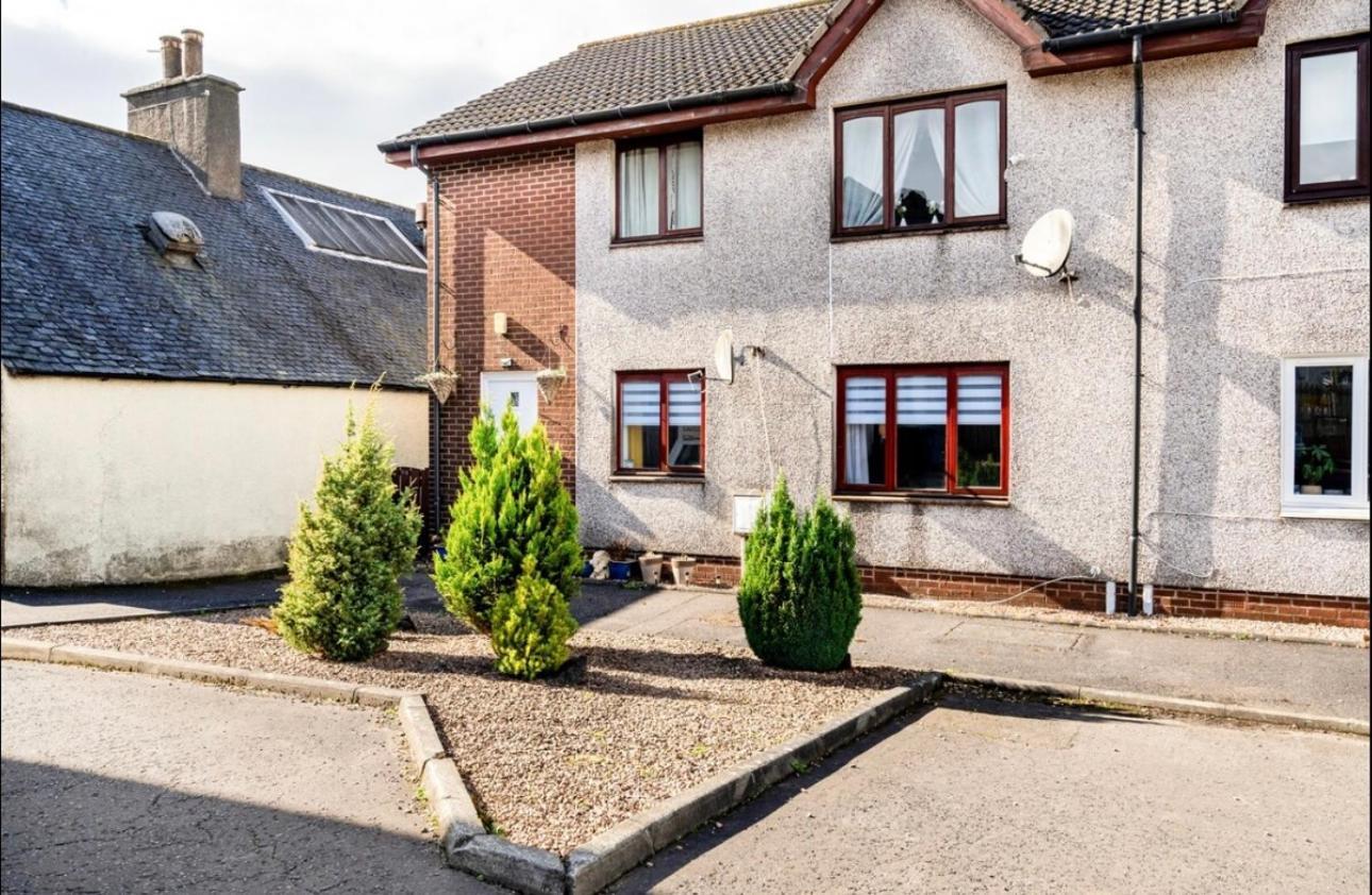 Ochil View Holiday Let Tullibody Екстериор снимка