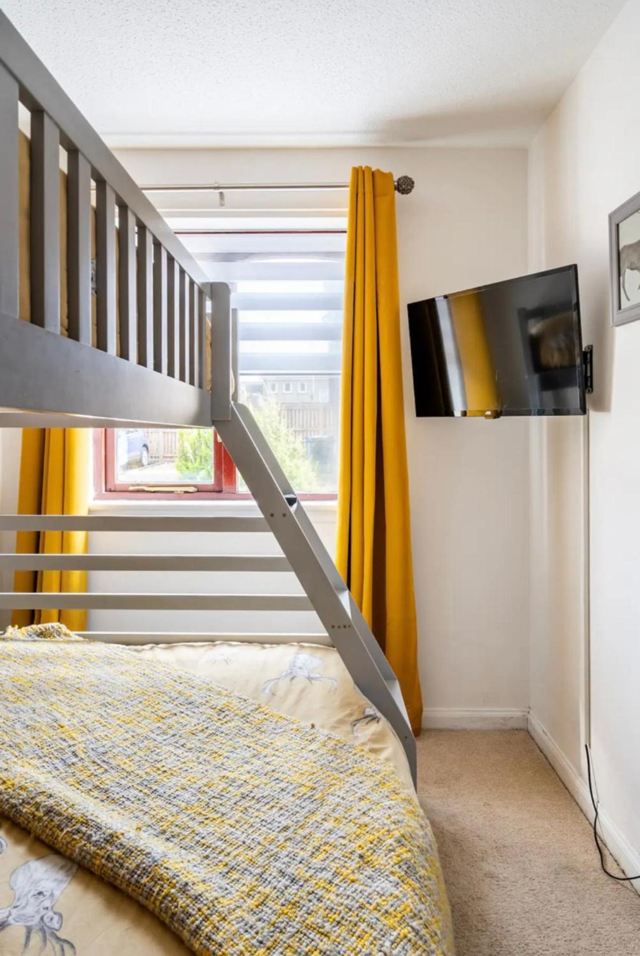 Ochil View Holiday Let Tullibody Екстериор снимка